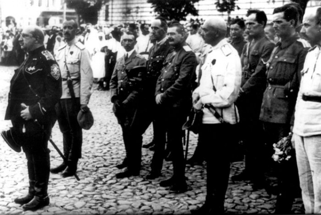 Парад російської Добровольчої армії після захоплення Києва, вересень 1919 р.