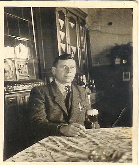 Дідусь Андреа Халупи – Олексій Кейс, Гайденау, Німеччина, 1946 рік 