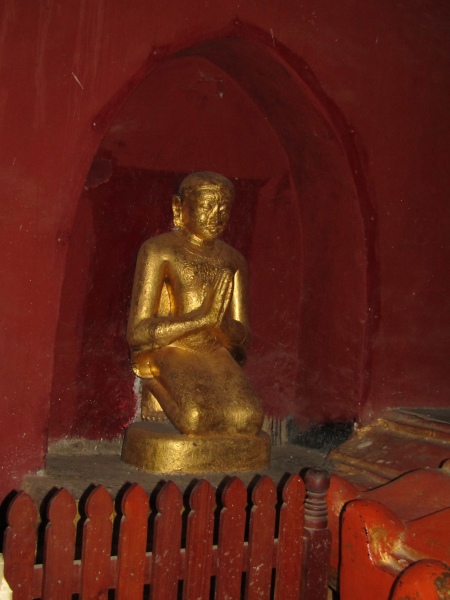 Шин Арахан. Скульптура в храмі Ананди у Багані