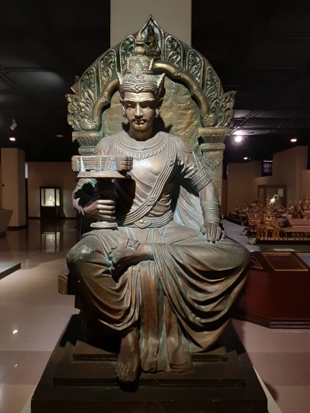 Анората. Скульптура з Національного музею Мьянми в Янгоні
