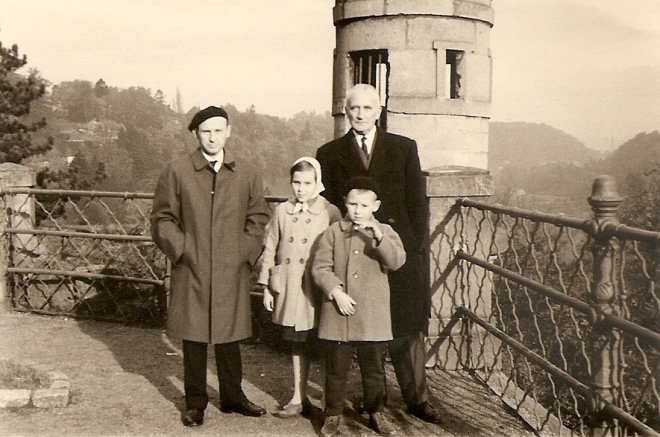 Олег Штуль з дітьми у Андрія Мельника. Люксембург 1962 рік
