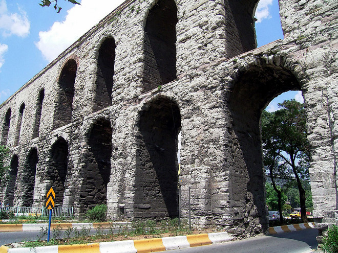 Акведук в Константинополі